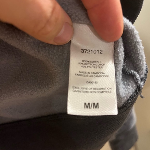 Champion womens tie-dye, kangaroo pocket hoodie. Size US Med - Picture 4 of 9